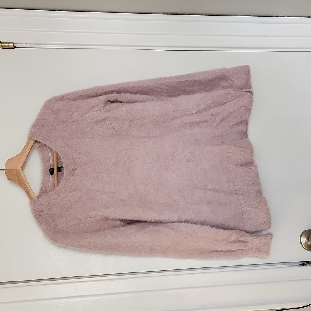 Gaiam Pink Fuzzy Sweater